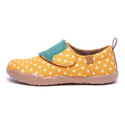 UIN Footwear Kid -Hola- Cute Dot Kids Canvas Shoes Canvas loafers