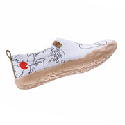 UIN Footwear Women Dove of Peace Canvas loafers