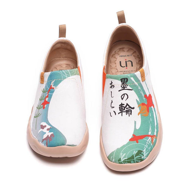 UIN Footwear Women -Goldfish- Art Painted Women Walking Shoes Canvas loafers