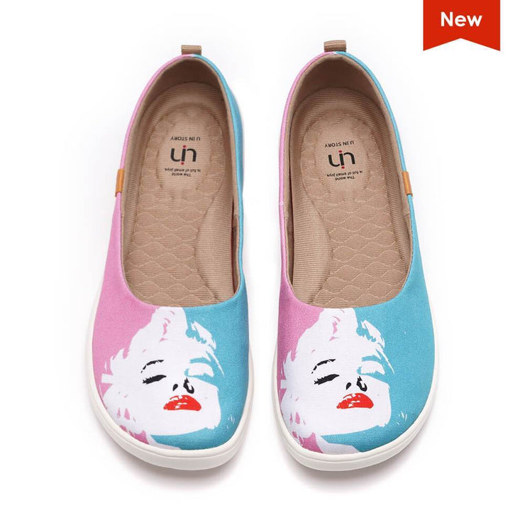 UIN Footwear Women Marilyn Monroe Canvas loafers