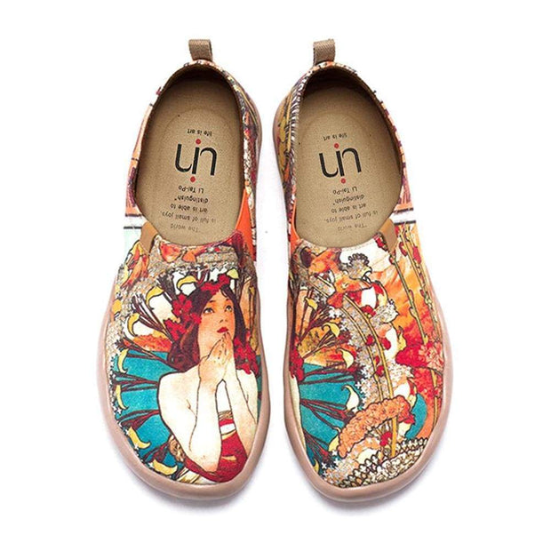 UIN Footwear Women Monarcan Girl Canvas loafers