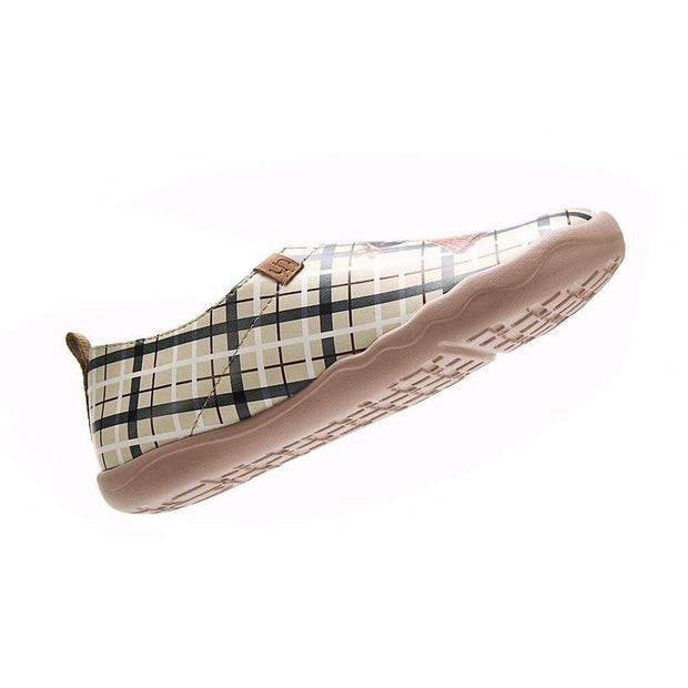 UIN Footwear Women Scottish Fairy Tale Canvas loafers