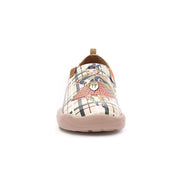 UIN Footwear Women Scottish Fairy Tale Canvas loafers