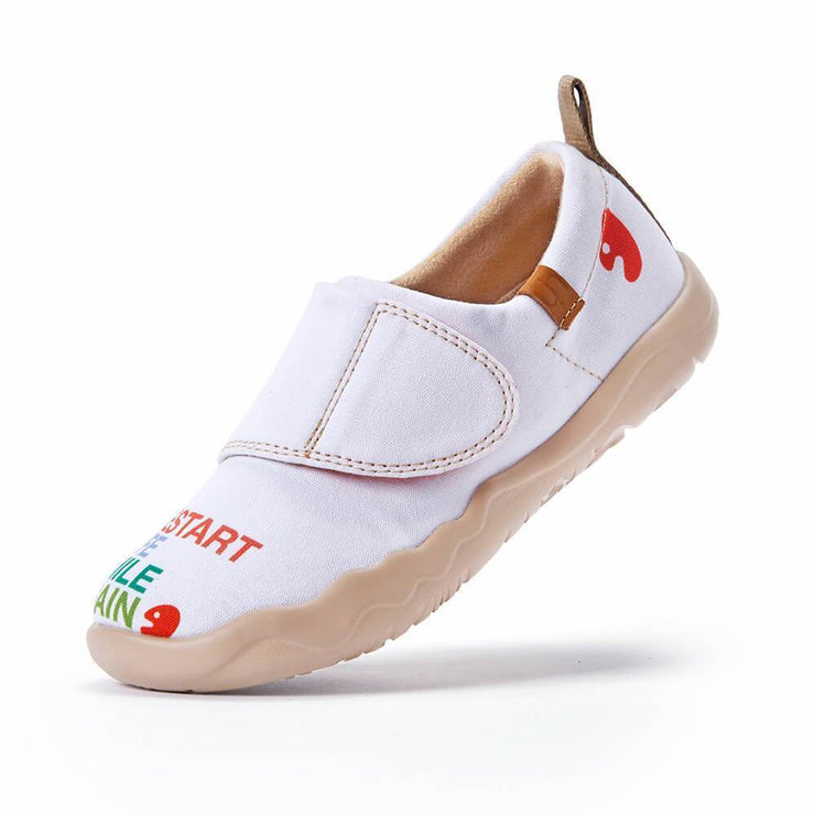 UIN Footwear Women Smiley Canvas loafers