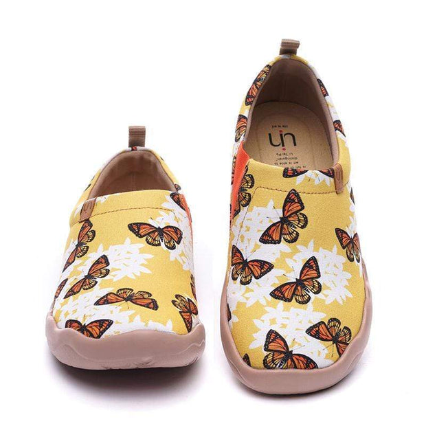 UIN Footwear Women Snowflake Butterfly Canvas loafers