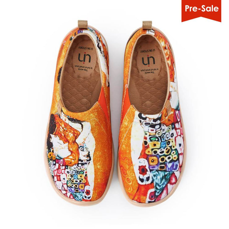 UIN Footwear Women The Cycles of Life Canvas loafers