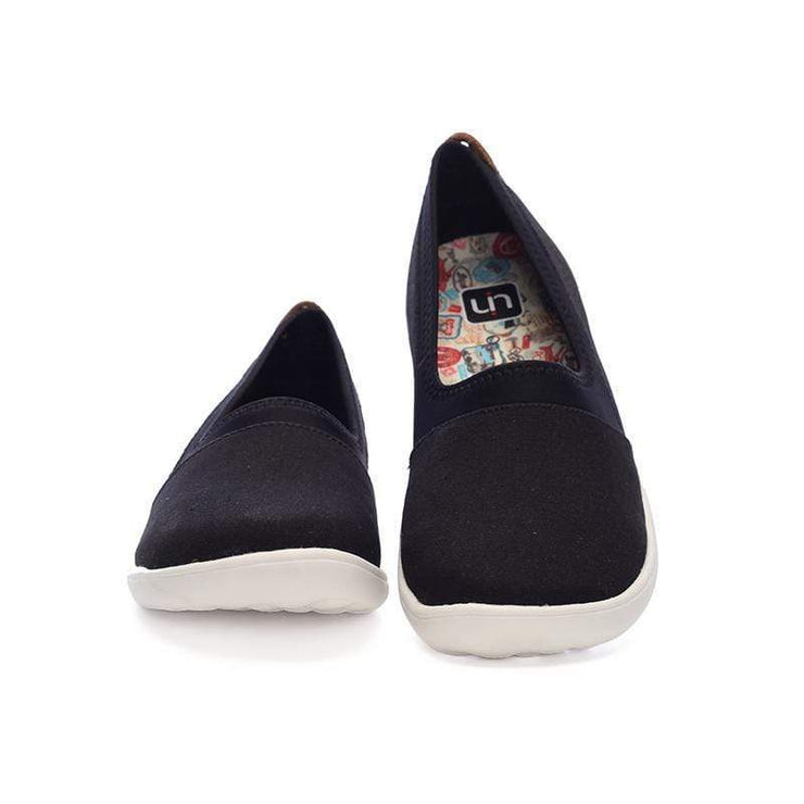 UIN Footwear Women Valencia Black Canvas loafers